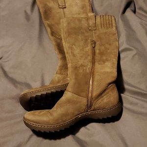 Born suede leather boots
